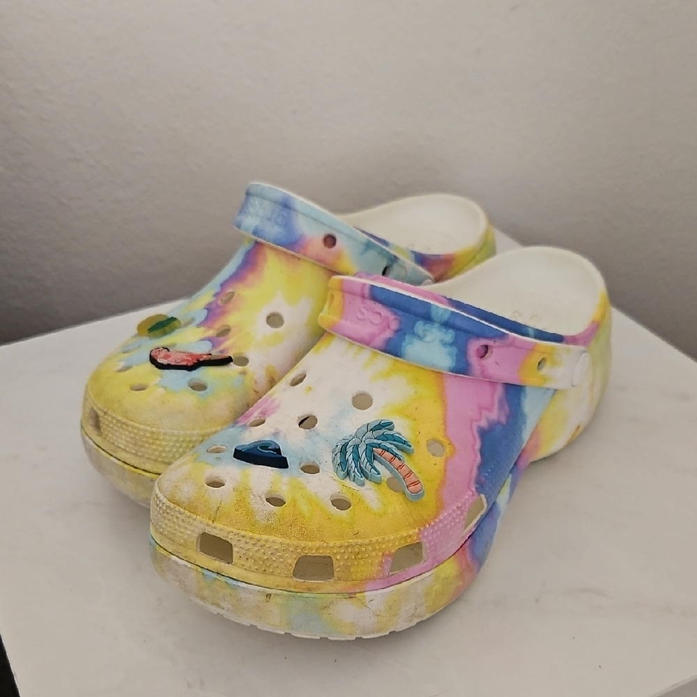 CROCS Multicolor Tie-Dye Platform Clogs